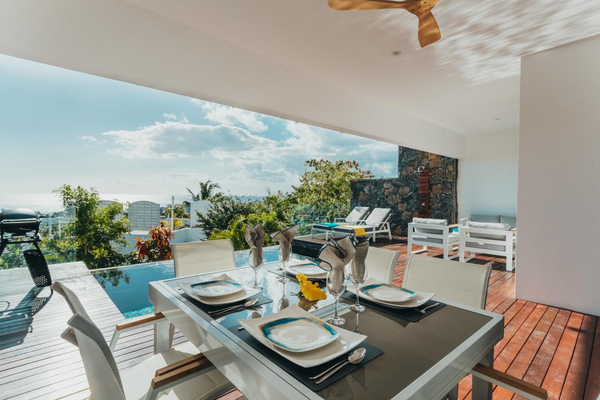 Appartement De Luxe Piscine Et Vue Mer Rivière Noire Εξωτερικό φωτογραφία