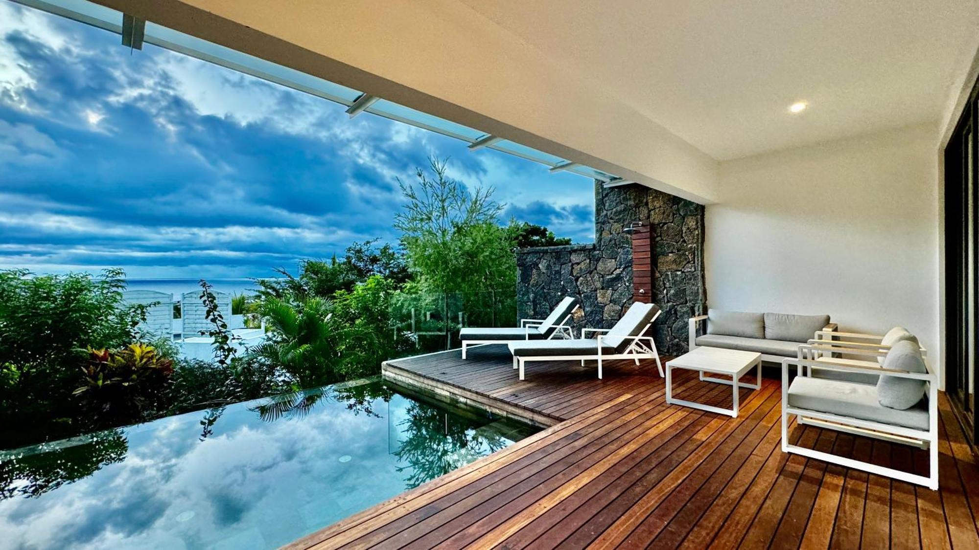 Appartement De Luxe Piscine Et Vue Mer Rivière Noire Εξωτερικό φωτογραφία